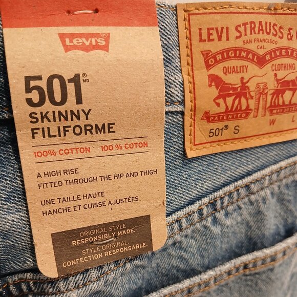 Levi's Women's Classic 501's Jeans - Picture 7 of 8
